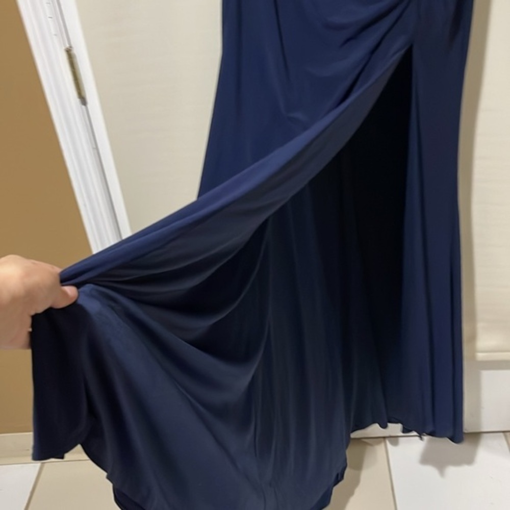 Mac Duggal Women's Ruffled One Shoulder Gown Size 14 - Picture 9 of 15
